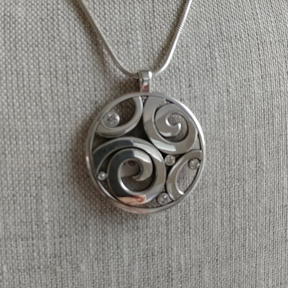 Brighton Jewelry - Brighton NWOT London Groove Necklace